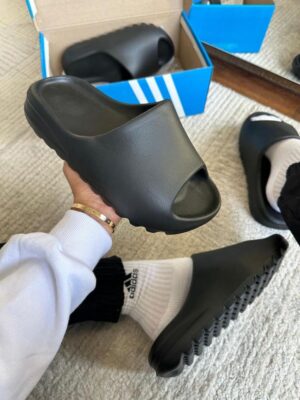 Chinelo Slide Yeezy